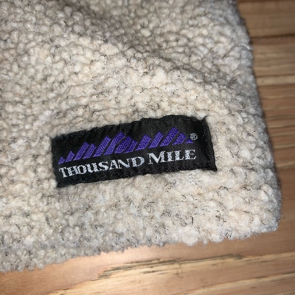 Tan fleece sweater (pockets) - Picture 3 of 4